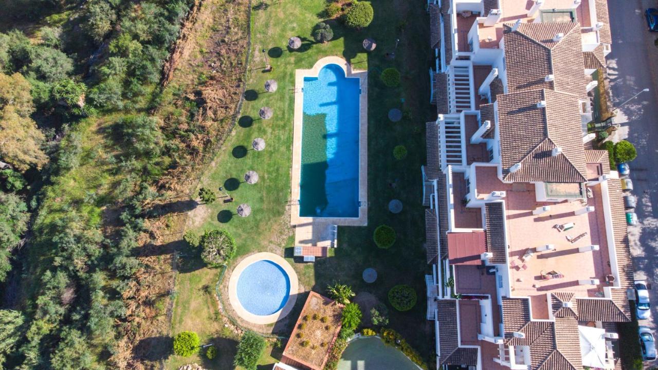 Moderno Apartamento Con Preciosas Vistas Al Mar En Urbanizacion Con Piscina - Rio Real 11 2G Marbella Buitenkant foto