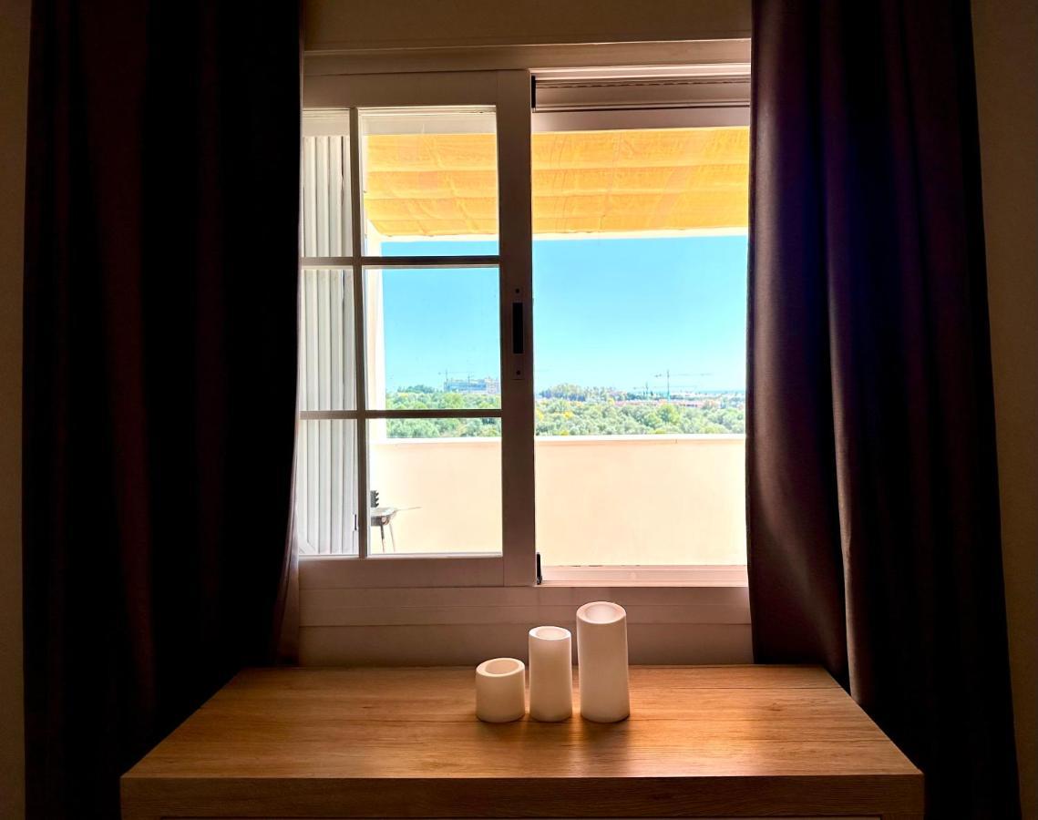 Moderno Apartamento Con Preciosas Vistas Al Mar En Urbanizacion Con Piscina - Rio Real 11 2G Marbella Buitenkant foto