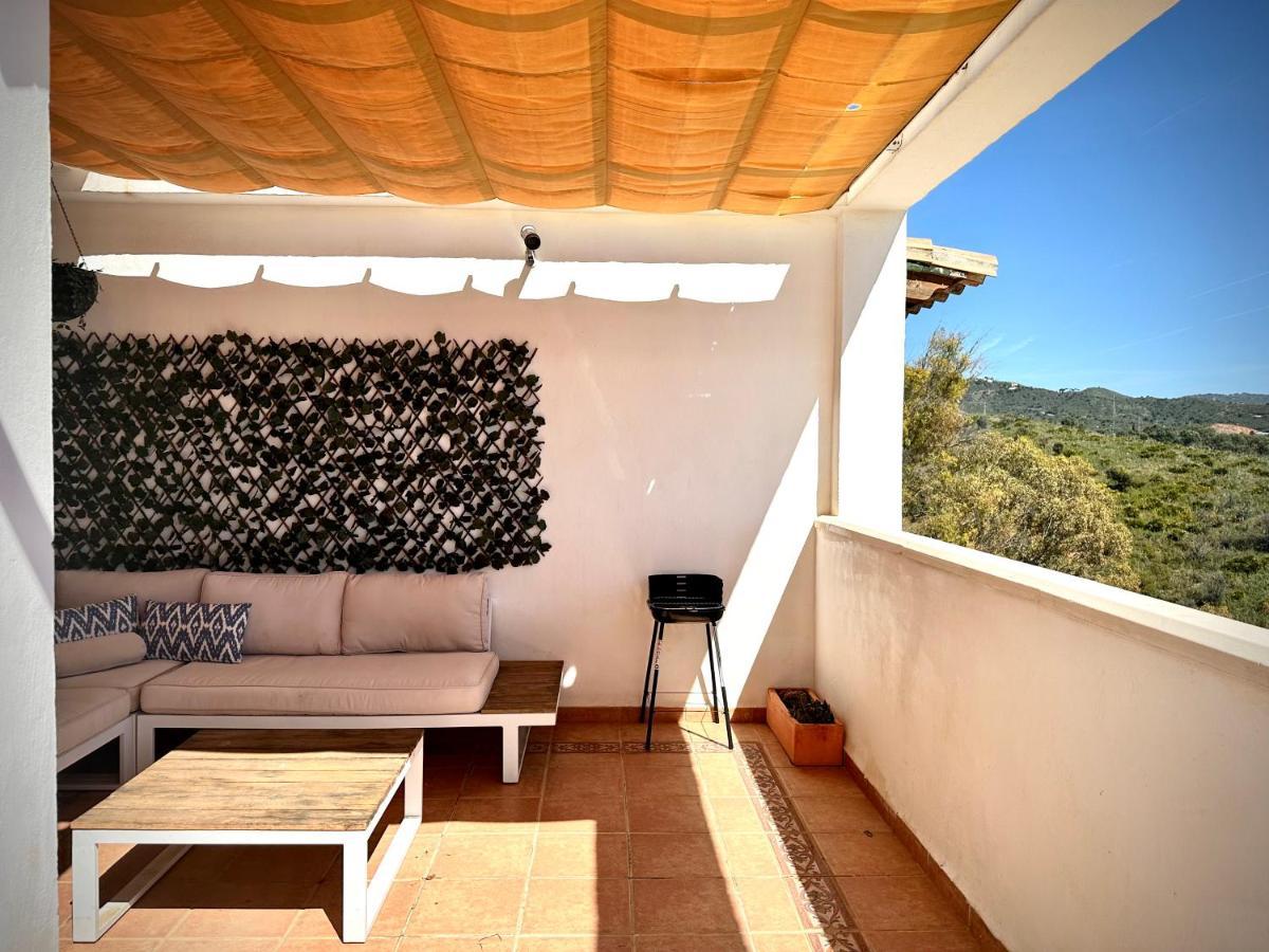 Moderno Apartamento Con Preciosas Vistas Al Mar En Urbanizacion Con Piscina - Rio Real 11 2G Marbella Buitenkant foto
