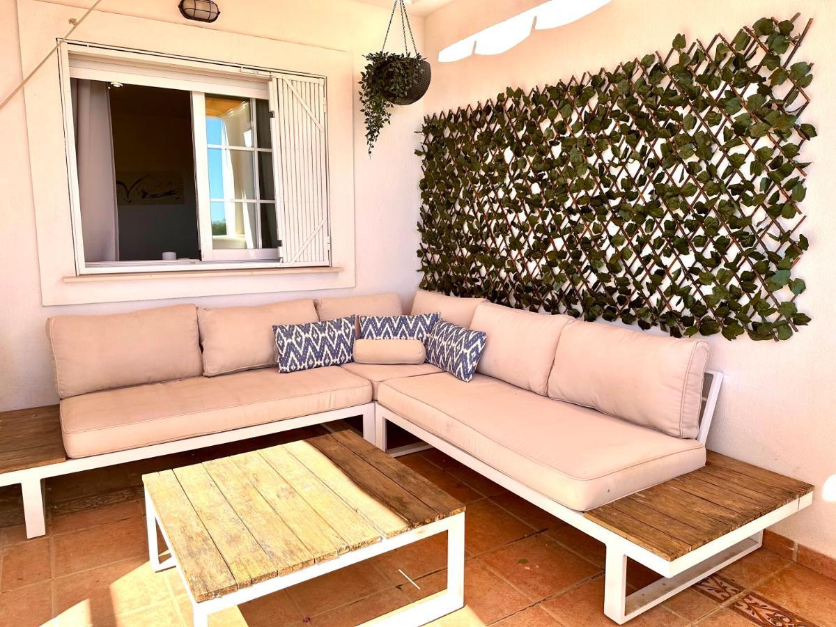 Moderno Apartamento Con Preciosas Vistas Al Mar En Urbanizacion Con Piscina - Rio Real 11 2G Marbella Buitenkant foto